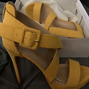 Stylish platform sandals